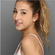 Profesora de refuerzo y apoyo. Especializada en enseñar métodos de estudio de la asignatura