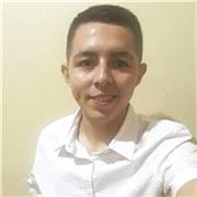 Tutor de español que enseña a niños, jóvenes y adultos