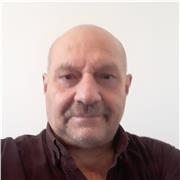 Docente di Materie letterarie (anche Latino), di pluriennale esperienza, impartisce lezioni/ripetizioni anche di Recupero