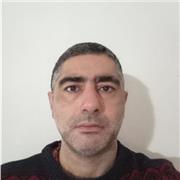 Sono appassionato di inglese e ho lavorato molto come front-desk agent in molti ottimi hotel italiani. Ho fatto esami in lingua alla facoltà di Scienze Politiche, dove mi sono laureato con 105/110, leggo tutti i giorni in lingua che siano  papers  o roman