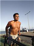 Especialista en calistenia y entrenamiento muscular, clases grupales dirigidas y para parejas