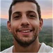 Graduado en Magisterio con Mención de Inglés y Educación Física