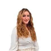 Graduada en Periodismo y con experiencia en varias empresas relacionadas con la comunicación. 