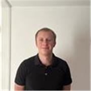 coach sportif jeune et motivé pour tout types de clients