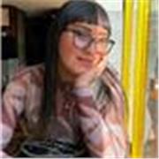 Licenciada en pedagogía infantil,enfocada en inglés