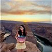 Profesora titulada en Publicidad y Relaciones Públicas, 4 años de experiencia en clases particulares de primaria, ESO o FP