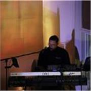 Maestro de música y piano con experiencia en clases en línea