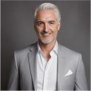 Experto en el sector electrico, renovables, vehículo electrico e infraestructuras