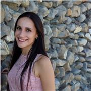 Sono una laureanda in giurisprudenza e ho esperienza nel settore delle ripetizioni e sono disponibile sia a spostarmi che a tenere lezioni online. 
Sono disponibile sia per ripetizioni di diritto nelle scuole superiori sia per altre materie per bambini e