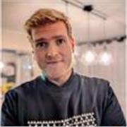 Profesor nativo con certificación TEFL y 10 años de experiencia enseñando inglés a adultos en Chile