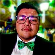 maestro en derecho con experiencia en campo del litigio