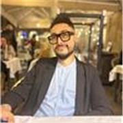 Me defino como una persona dinámica , que se adapta a los cambios y muy responsable con las actividades y carismático 