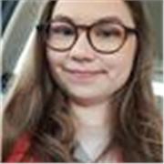 Estudiante universitaria políglota, con conocimientos profundos en biología y disponible para apoyo escolar en otras asignaturas (primaria, secundaria, bachillerato). También nivel C1 en inglés, posibilidad de apoyo al inglés (conversación, gramática, esc