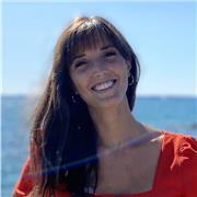 Offro ripetizioni presenziali, preferibilmente presso il mio domicilio, di latino. Disponibile per tutte le materie umanistiche.