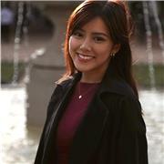 Native English speaker who helps you have fun in learning and being comfortable and confident with English.