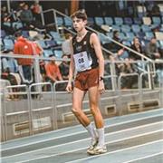 Étudiant à Sciences Po, athlète et passionné de sport, je souhaite mettre mes services au profit de votre réussite.