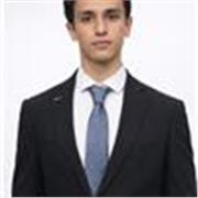 Estudiante con características suficientes y aptas para poder impartir una clase de matemáticas básicas