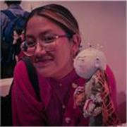 Profesora de Artes plásticas, Introducción a la Pintura. Con experiencia en infancias y adultos