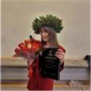 Ciao, sono Francesca! Sono Laureata e sono 4 anni che vinco bandi grazie alla mia competenza linguistica in spagnolo