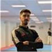 Entrenador personal y preparador físico graduado en CAFD y Master de rendimiento deportivo 