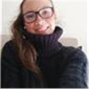 Profesora de español e inglés. Profesora de idiomas para adultos. 