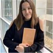 Profesora y periodista ofrece clases de español de todos los niveles