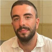 Agronomo impartisce lezioni in spagnolo per studenti di scuole elementari, medie, liceo e istituti tecnici