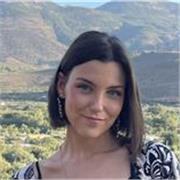 Profesora nativa titulada en Español para extranjeros con más de 5 años de experiencia. Imparto clases de forma online. 