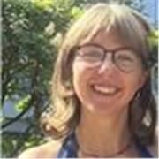 Ho 20 anni, frequento l’università e do ripetizioni di italiano, letteratura italiana e inglese per ragazzi più piccoli. Torino