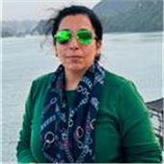 I’m an experienced English language tutor/teacher, with experience in teaching both adults and schoolchildren. 