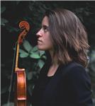 Profesora de iniciación a la música, violín y viola