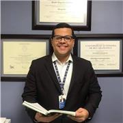 Profesor y Académico en el área del derecho civil , administrativo y laboral