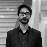 I give private lessons tailored to your level and learning needs.