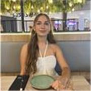 Doy clases de matemáticas de un máximo de nivel de bachillerato social, buen nivel en matemáticas aplicadas y cara a la sele