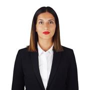Profesora de castellano/matemáticas/valenciano dando clases de repaso