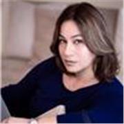 Laureata al Conservatorio di Musica impartisce lezioni di Pianoforte, teoria musicale, solfeggio parlato e cantato. Teoria anche online