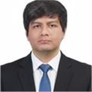 Profesor remoto de inglés imparte clases a todas las edades