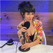 Profesional del arte y la educación con más de 10 años de experiencia en arte y mediación.