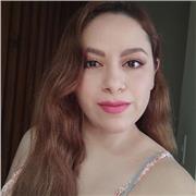 Clase de piano personalizada con enfoque artístico y técnico. ¡Haz que tu talento suene con distinción!