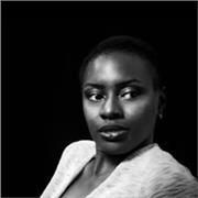 Profesora titulada en aerobics, zumba y spinning con más de 5 años de experiencia