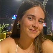 Profesora de matemáticas para chicos y chicas de secundaria