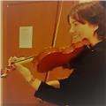 Violinista offre lezioni di musica per tutti i livelli