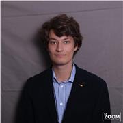 Étudiant école d'ingénieur de mathématiques appliquées donne des cours en distanciel