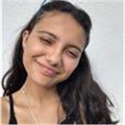 Soy estudiante actualmente. He sido profesora de asignatura como matemática, inglés, castellano, catalán, biología y química.
