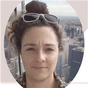 Prof à domicile donne cours de dessin, d'arts appliqués (avec spécialisation design de mode possible) et initiation à Illustrator.