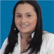 Docente de Psicología imparte clases de manera virtual a estudiantes de Media vocacional y Universitarios