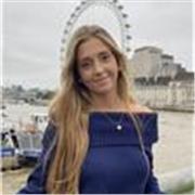 Estudiante de Magisterio con exeriencia en cuidar y dar clases particulares a alumnos de Infantil y Primaria.