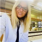 Dr.ssa in Chimica e prof.ssa di Chimica