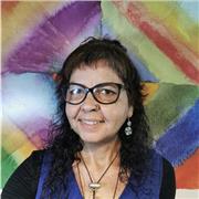 Native European Portuguese tutor based in Edinburgh, offering online lessons for children and adults with a clear,patient approach