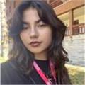 Hem Türkçe hem İngilizce dillerinde, her seviyeye uygun, akıcı konuşma ve dil bilgisi odaklı dersler veriyorum.